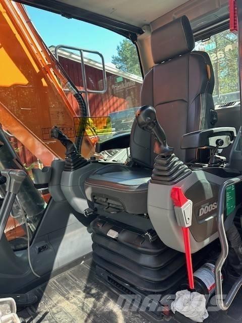 Doosan DX 140 LC Kāpurķēžu ekskavatori