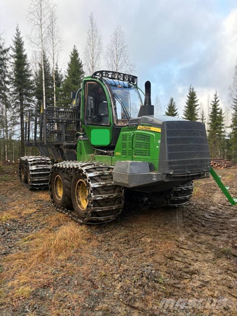 John Deere 1210G Forvarderi