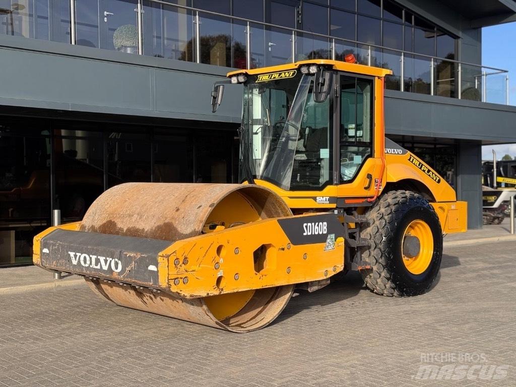 Volvo SD160B Pneimatiskie veltņi