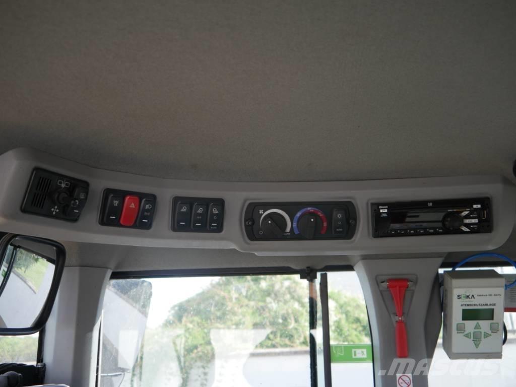 CAT 938M Iekrāvēji uz riteņiem