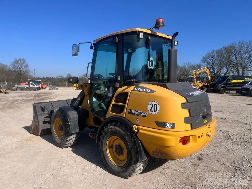 Volvo L20F  1415h Iekrāvēji uz riteņiem