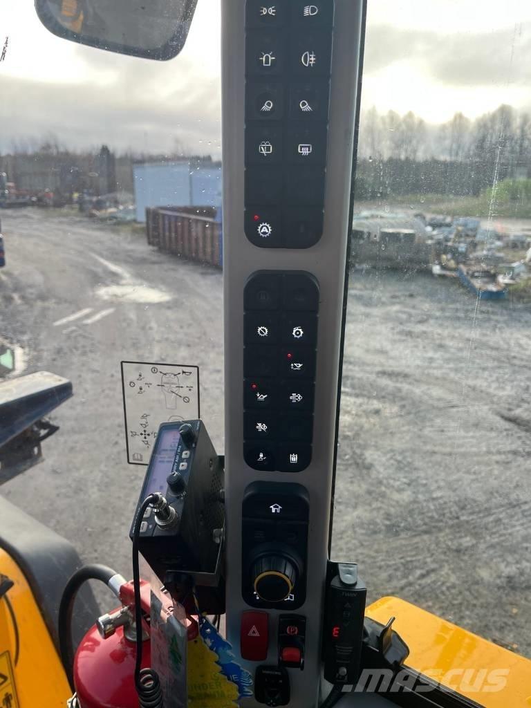 JCB 413K Pyöräkone Iekrāvēji uz riteņiem