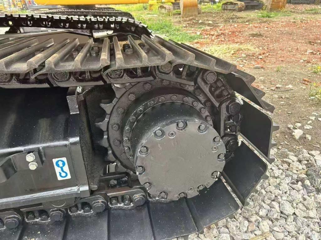 Hitachi ZX 200 Kāpurķēžu ekskavatori