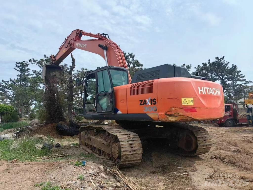 Hitachi ZX 300 Kāpurķēžu ekskavatori