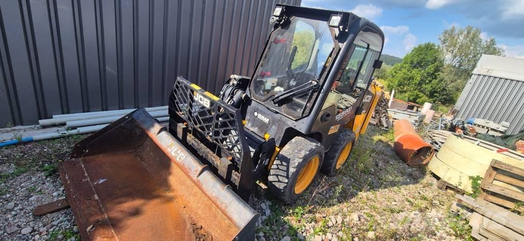 JCB 155 Lietoti riteņu kompaktiekrāvēji