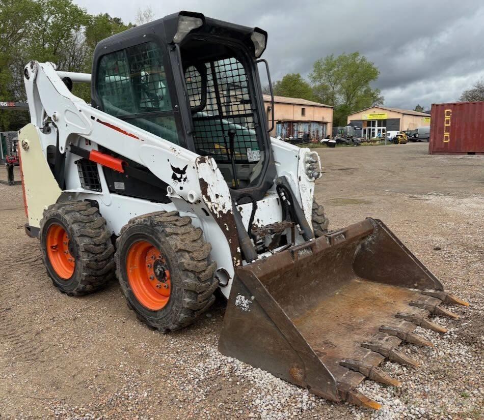 Bobcat S 530 Lietoti riteņu kompaktiekrāvēji