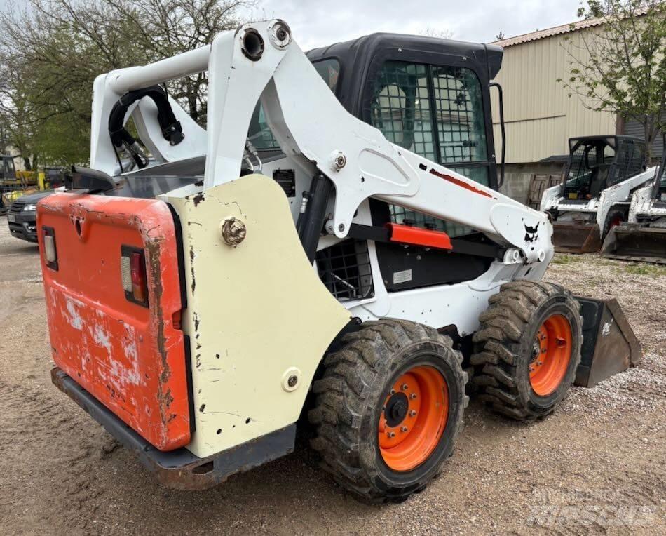 Bobcat S 530 Lietoti riteņu kompaktiekrāvēji
