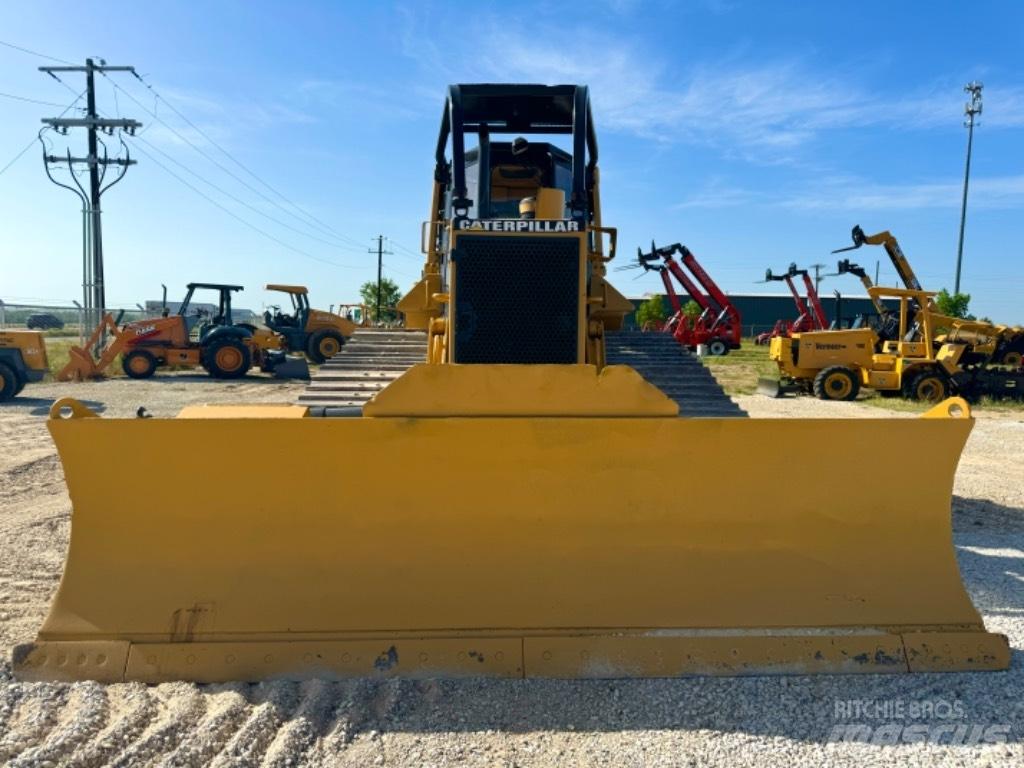 CAT D 6 M LGP Kāpurķēžu buldozeri