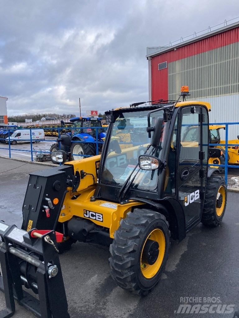JCB 514-40 Agri Lauksaimniecības pacēlāji