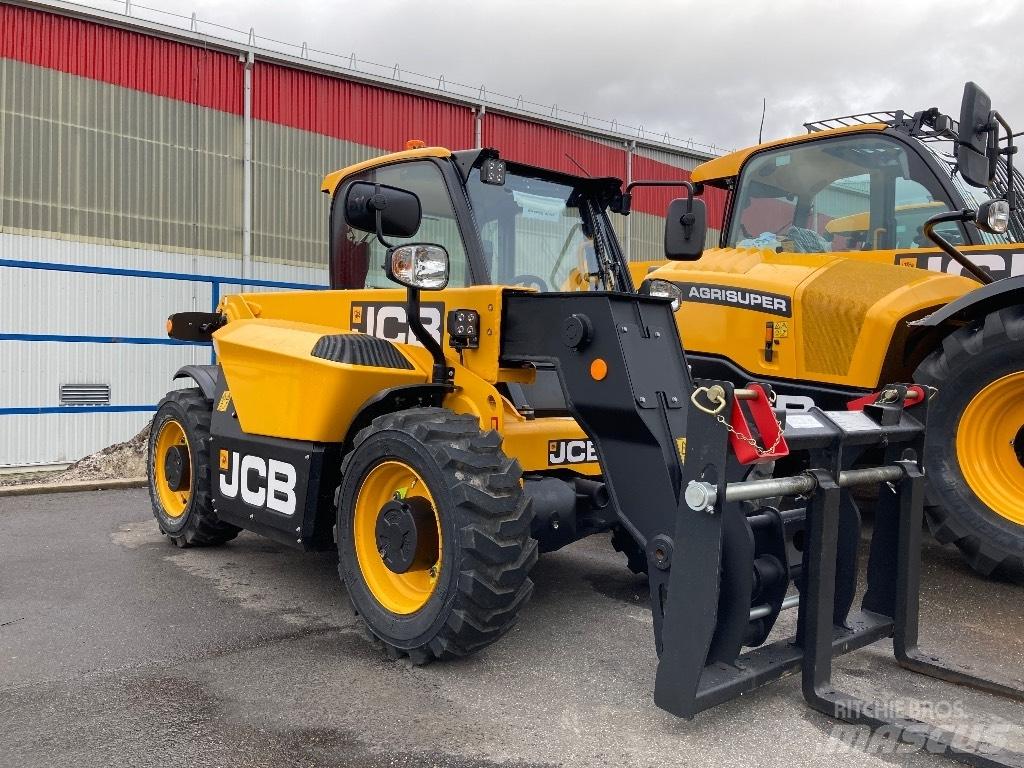 JCB 514-40 Agri Lauksaimniecības pacēlāji
