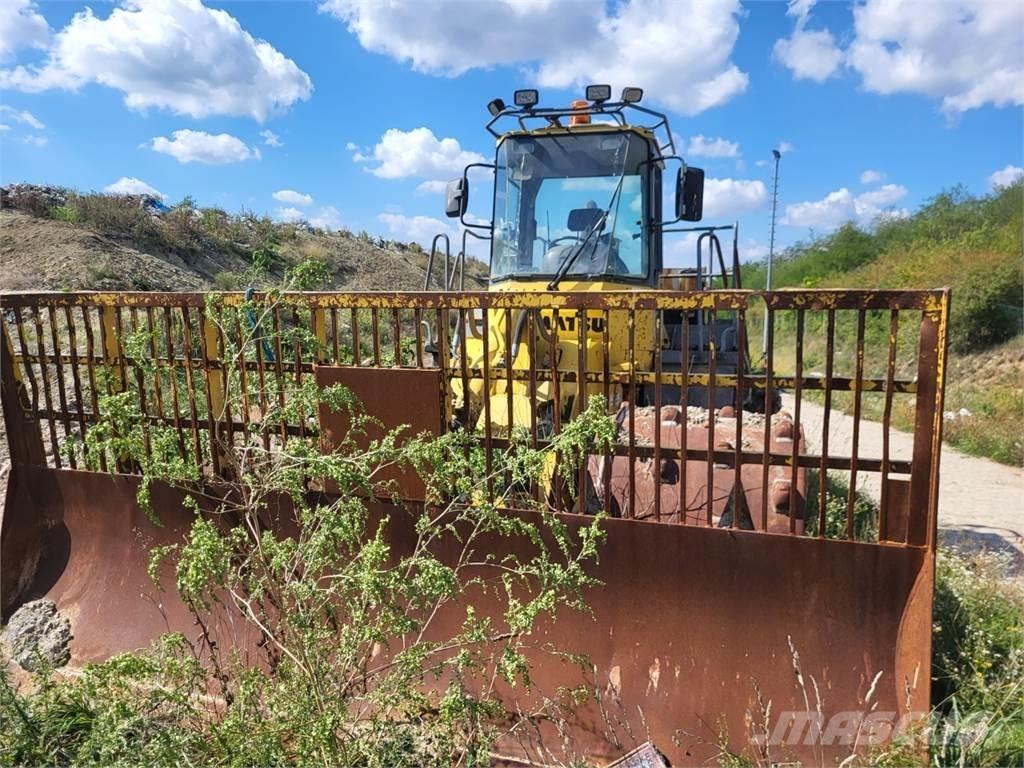Komatsu WF 450T-3 Būvniecība- Citi
