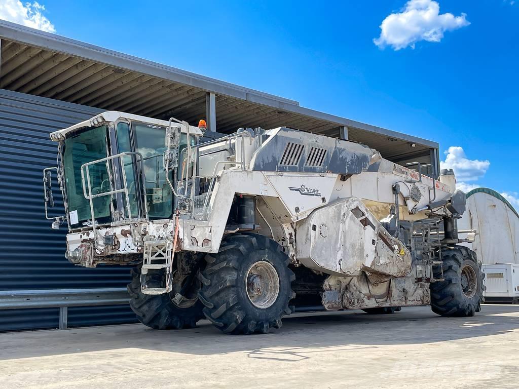 Wirtgen WR 240I Asfalta savācējs