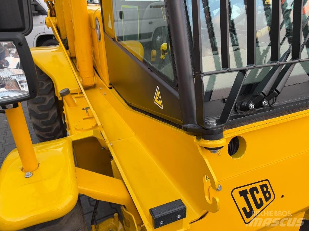 JCB 520-50 Teleskopiskie manipulatori