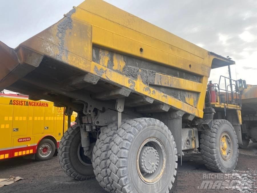 Komatsu HD405-7 Karjeras kravas automašīnas