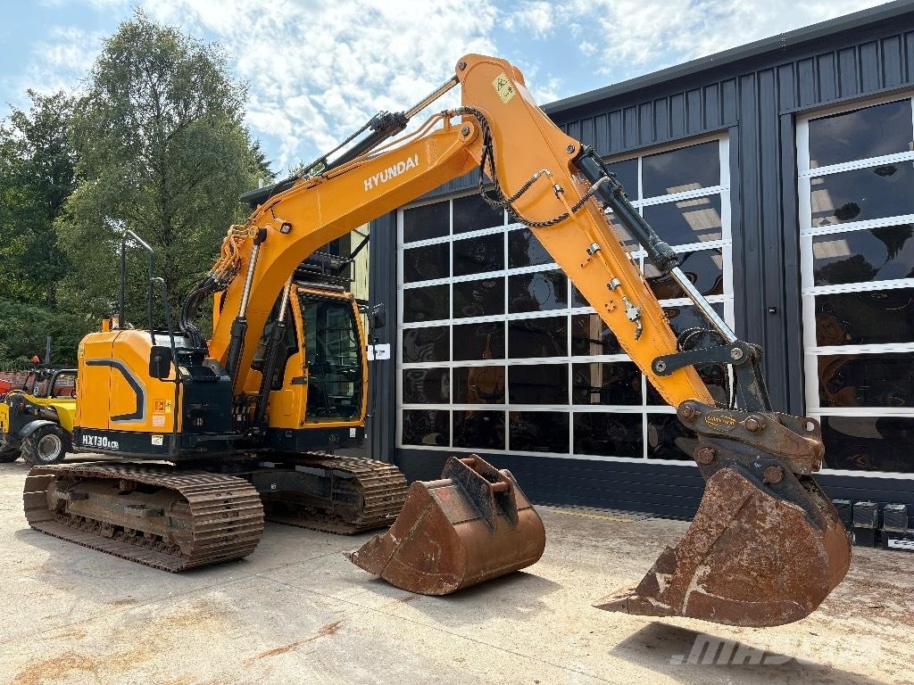 Hyundai HX 130 Kāpurķēžu ekskavatori