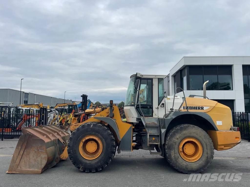 Liebherr L544 Iekrāvēji uz riteņiem
