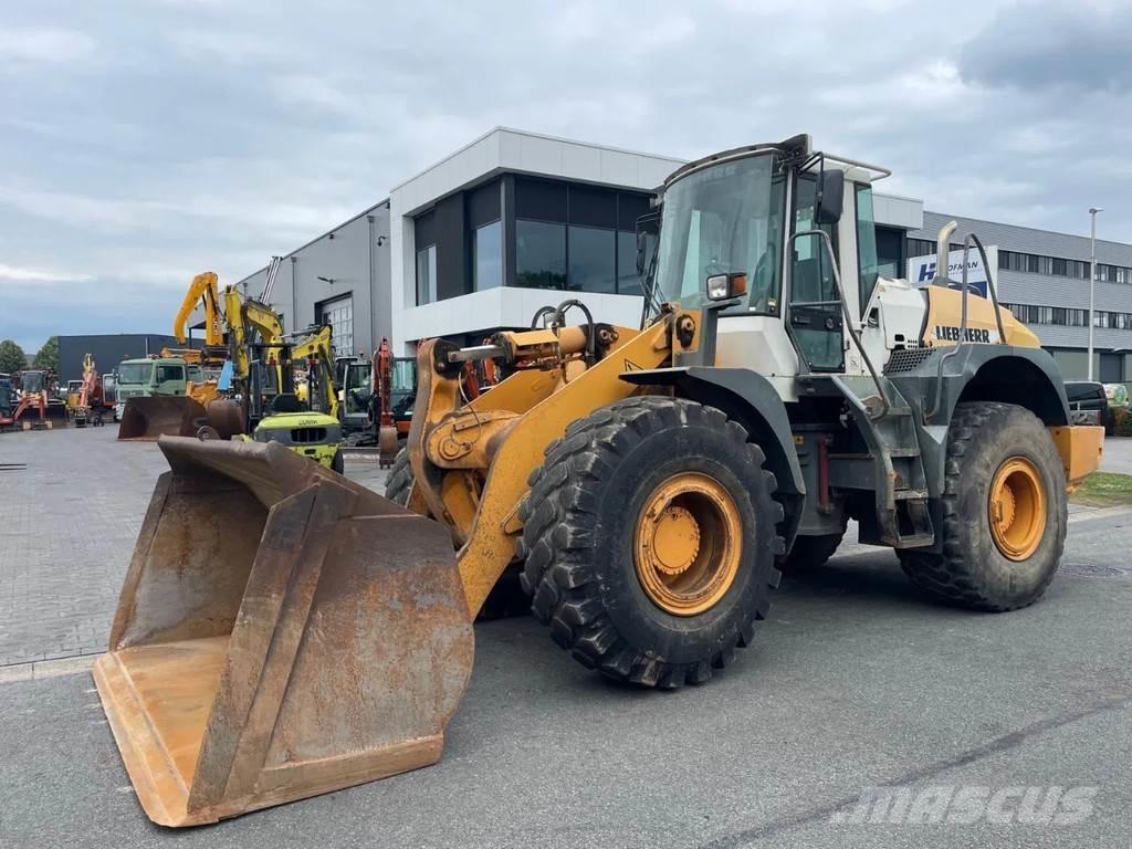 Liebherr L544 Iekrāvēji uz riteņiem