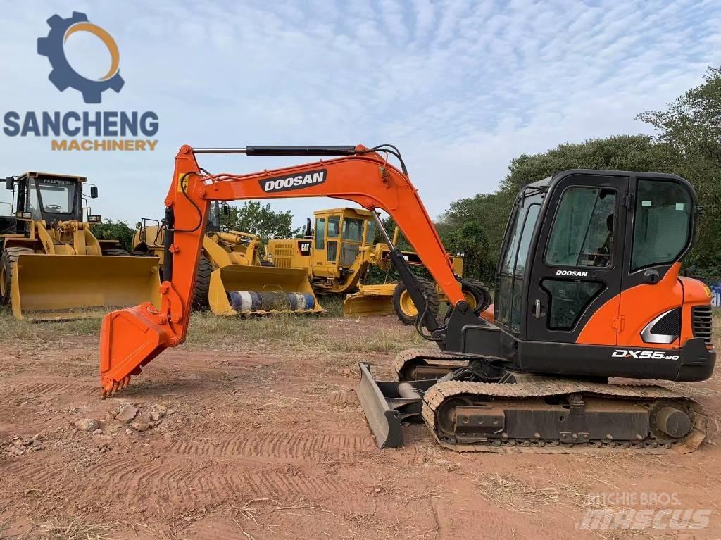 Doosan DX 55 Kāpurķēžu ekskavatori