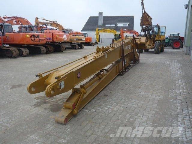 Long Reach  Cat 320 Ekskavatori tālās sniedzamības darbiem