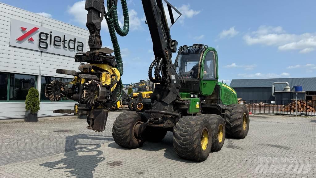 John Deere 1070 E Harvesteri