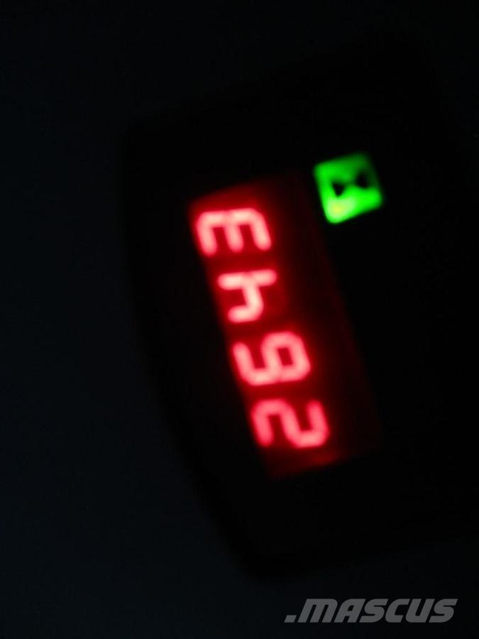 BT SPE125 Hidrauliskās stalažas ar platformu