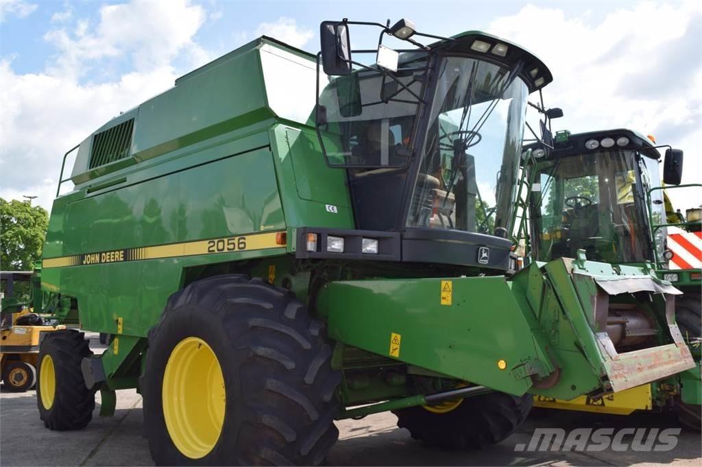 John Deere 2056 Ražas novākšanas kombaini