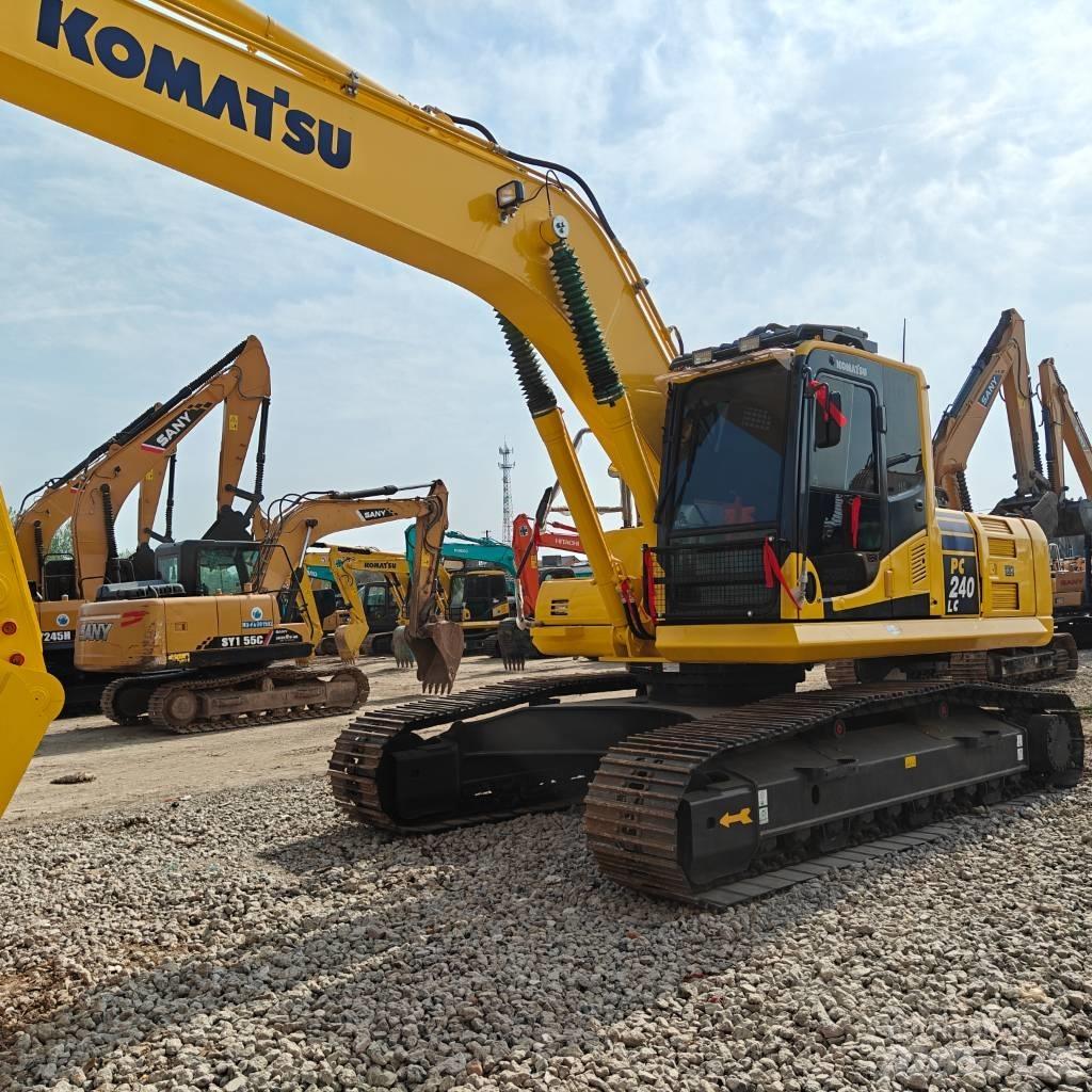 Komatsu 240LC-8 Kāpurķēžu ekskavatori
