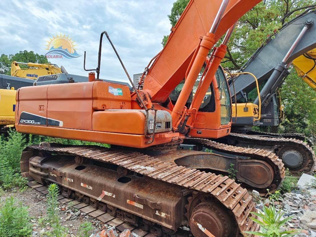 Doosan DX 300 LC Kāpurķēžu ekskavatori