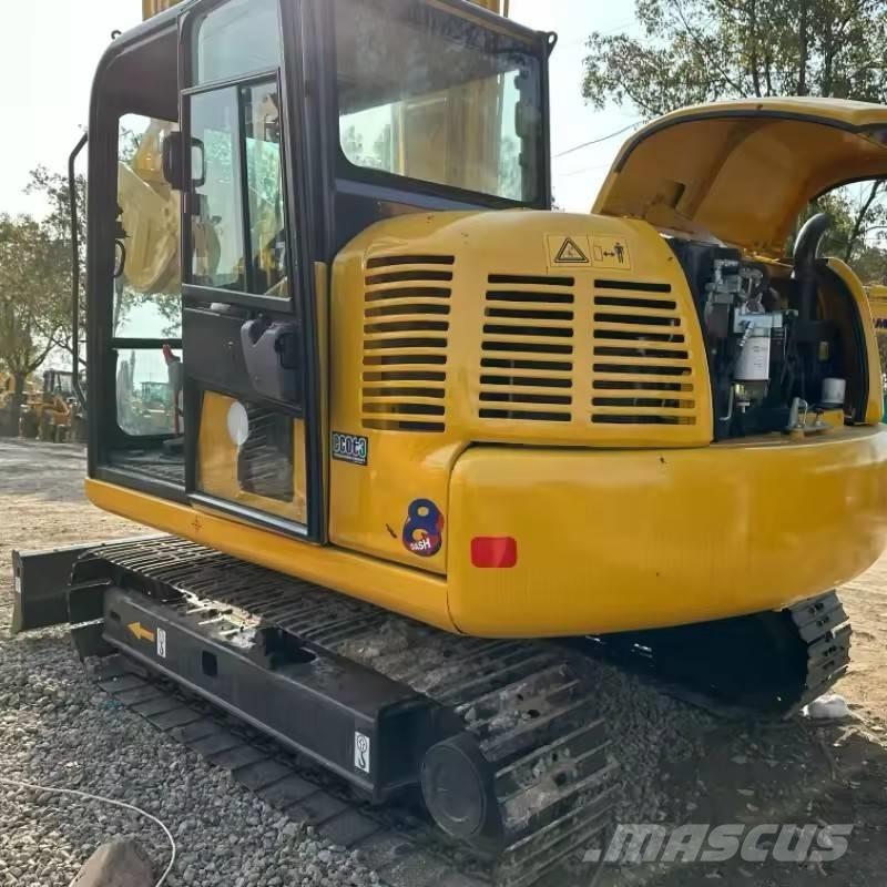 Komatsu PC 70 Kāpurķēžu ekskavatori