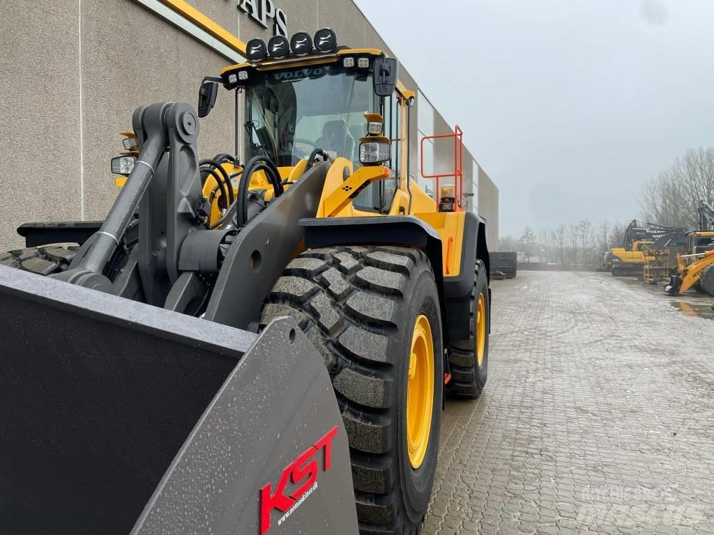 Volvo L 180 H Iekrāvēji uz riteņiem