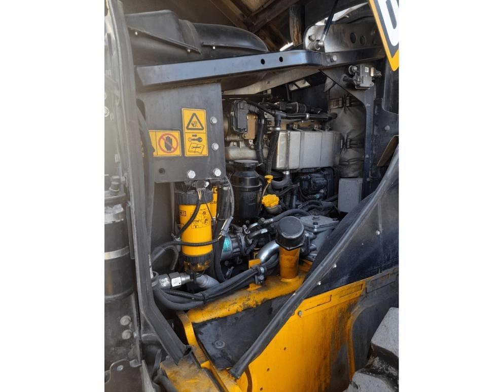 JCB 417 Iekrāvēji uz riteņiem