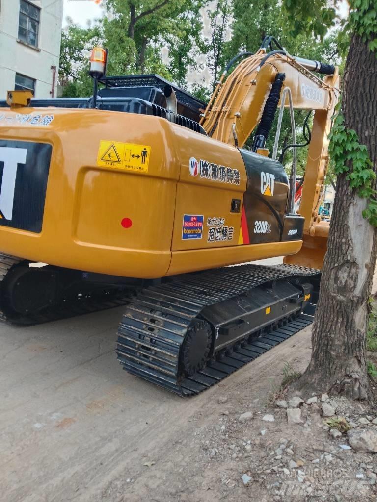 CAT 320 D L Kāpurķēžu ekskavatori