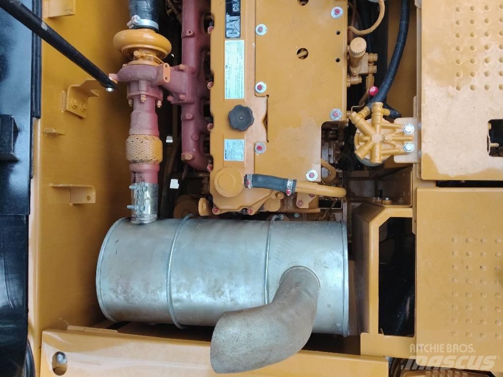 CAT 320 D L Kāpurķēžu ekskavatori