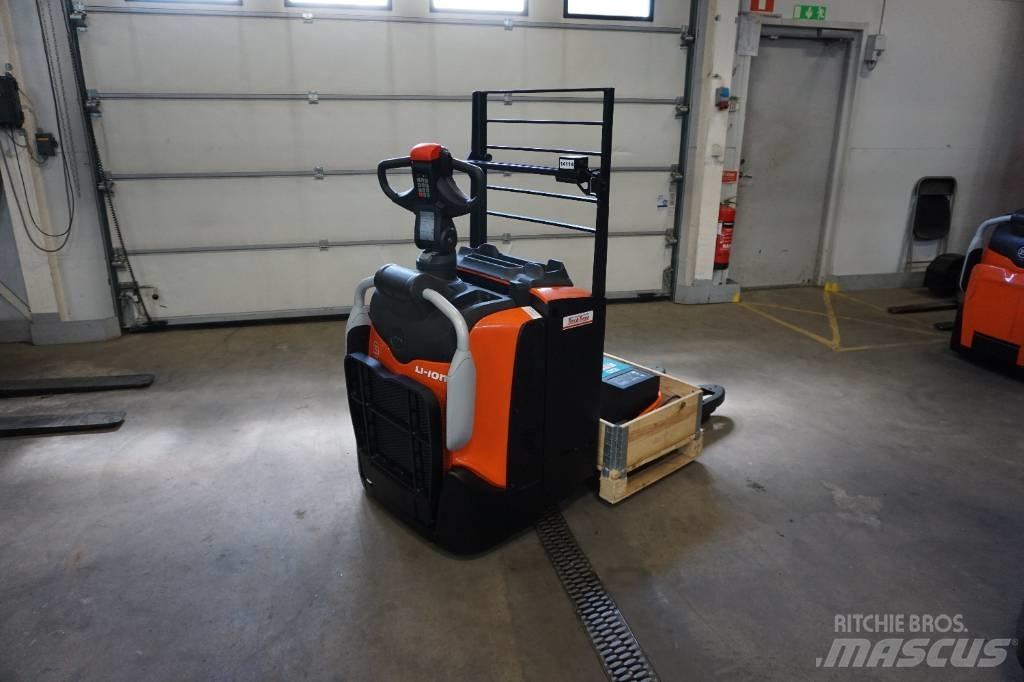 Toyota LPE220 Zemie palešu pacēlāji