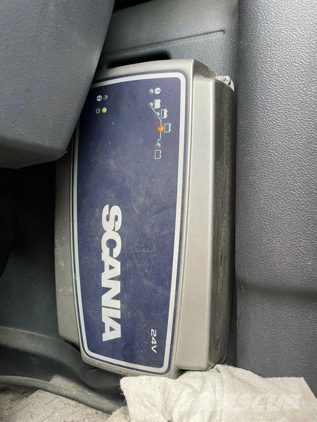 Scania R500 6x2 Smagās mašīnas ar konteineriem