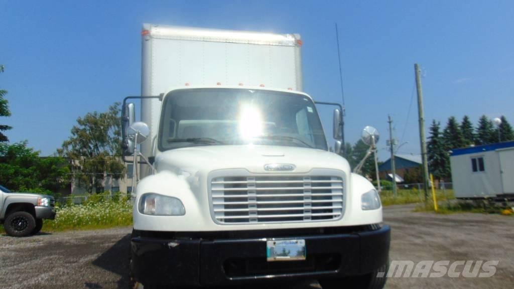 Freightliner M2 Furgons
