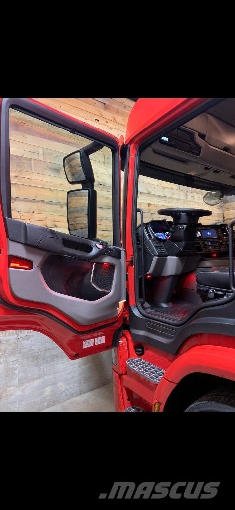 Scania P 280 Furgons