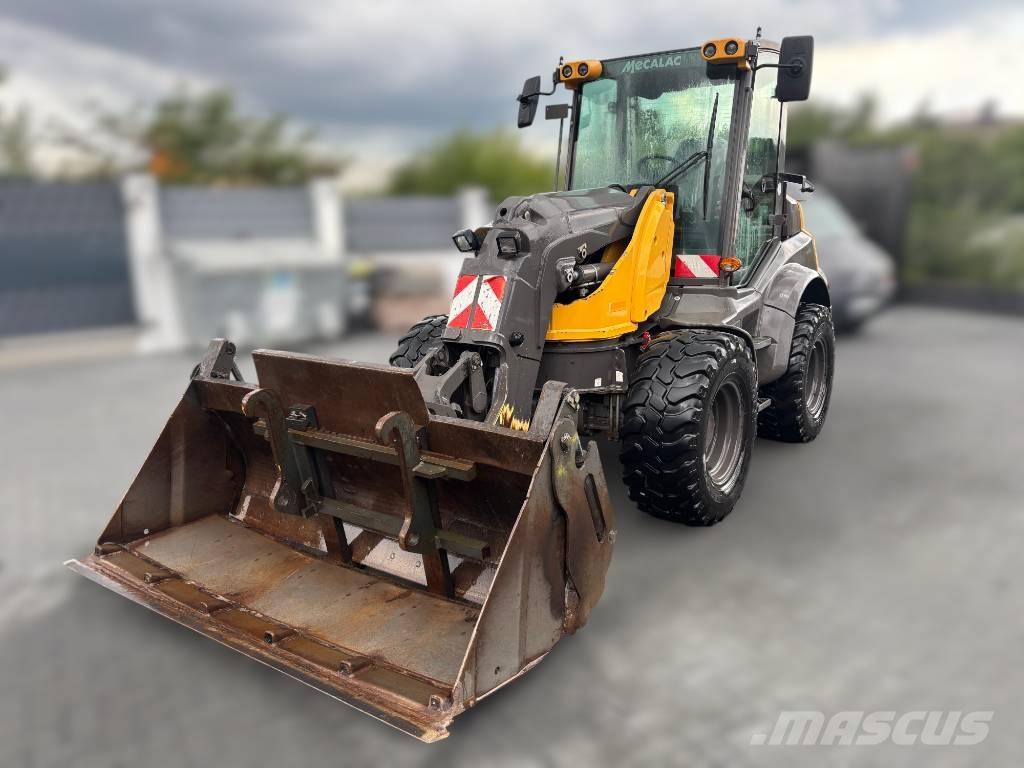 Mecalac AS 900 Iekrāvēji uz riteņiem