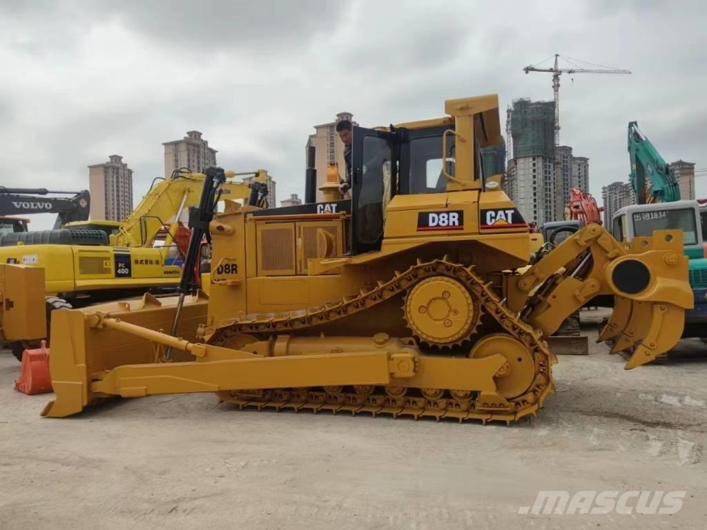 CAT D 8 R Kāpurķēžu buldozeri