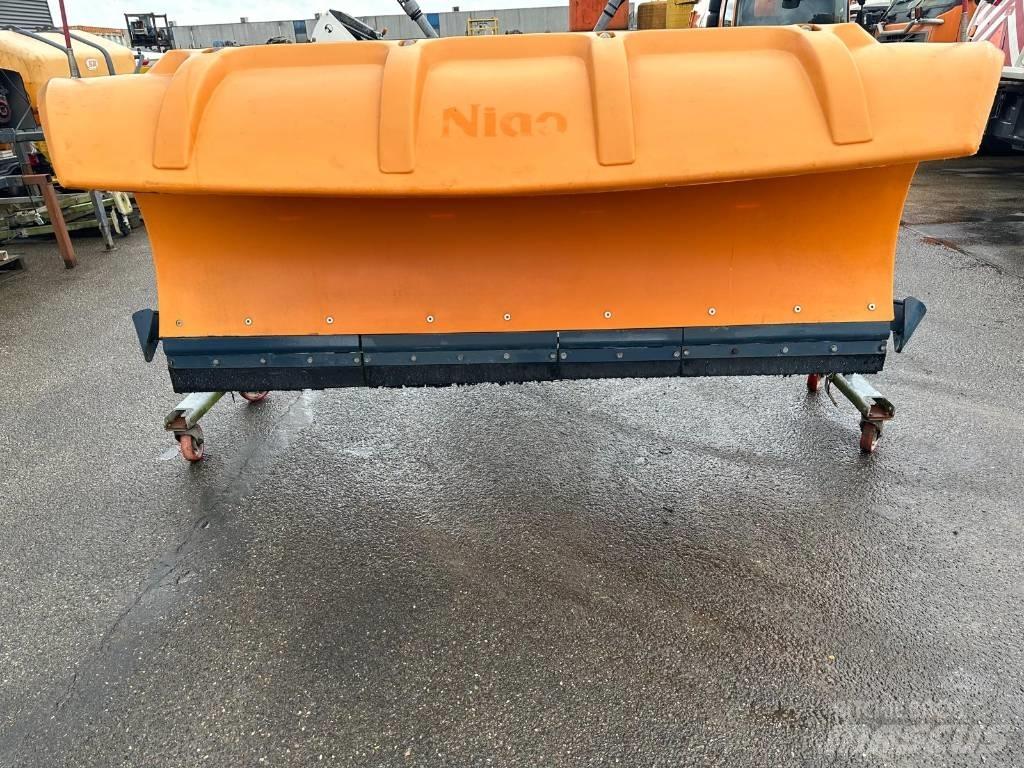 Nido SNK240VPZ Sniega naži un tīrītāji
