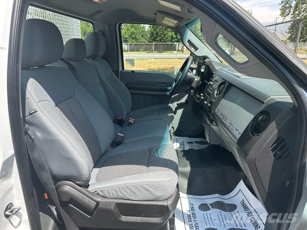 Ford F 250 SD Vieglais kravas automobilis/izkraušana no sāniem