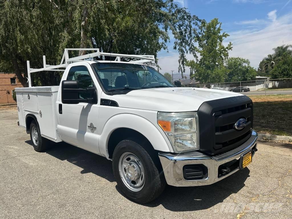 Ford F 250 SD Vieglais kravas automobilis/izkraušana no sāniem