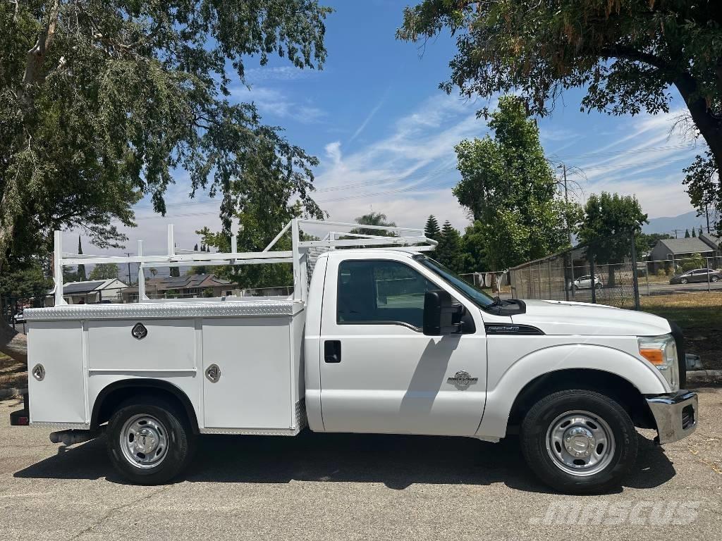 Ford F 250 SD Vieglais kravas automobilis/izkraušana no sāniem