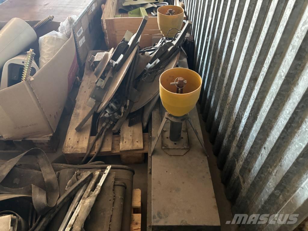 CLAAS Halmspreder Ražas novākšanas kombainu papildaprīkojums