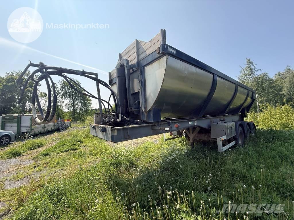 Parator STI 17-24 Piekabes pašizgāzēji