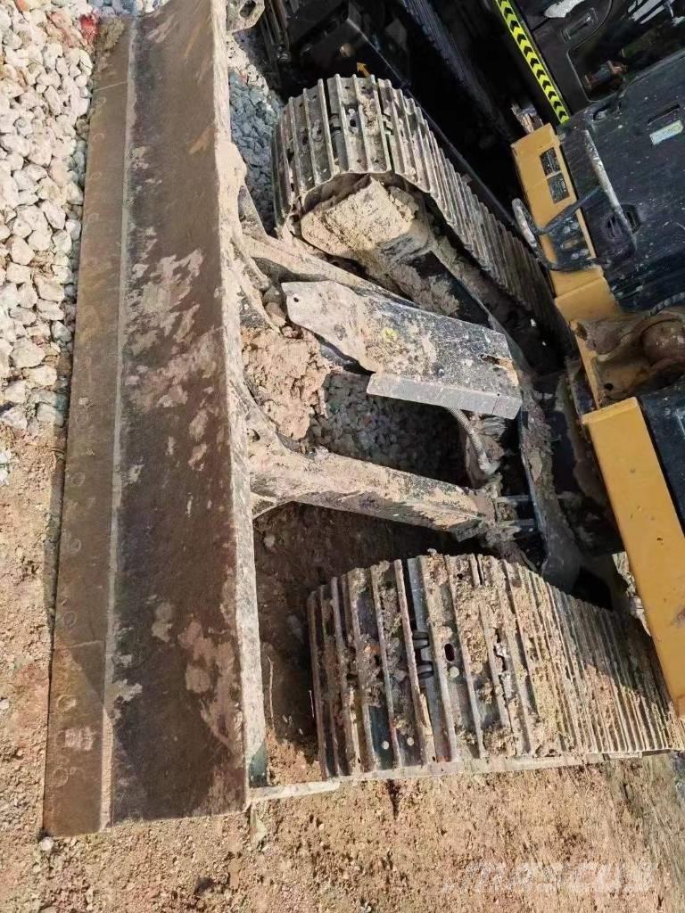 CAT 307 Kāpurķēžu ekskavatori