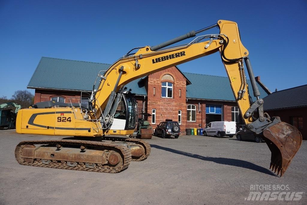 Liebherr R 924 LC Kāpurķēžu ekskavatori