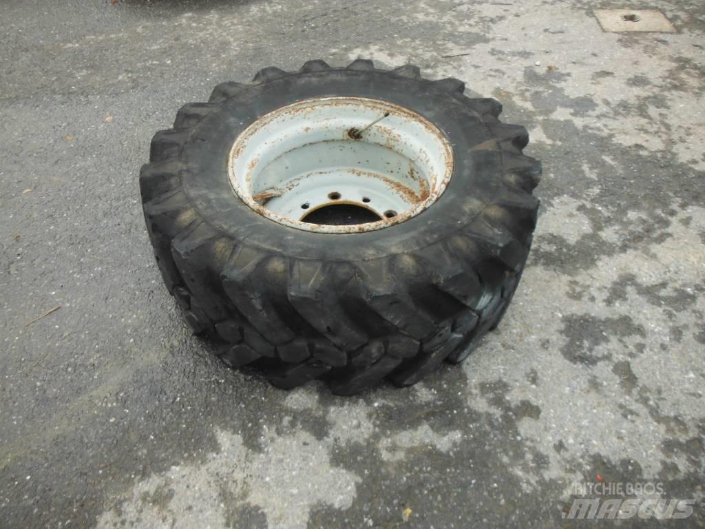 Michelin 15R22.5 Riepas, riteņi un diski