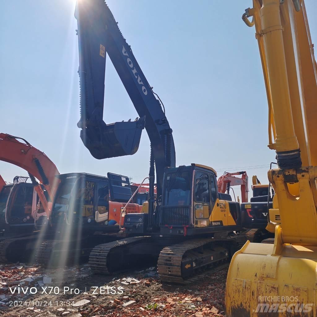 Volvo EC 210 Kāpurķēžu ekskavatori