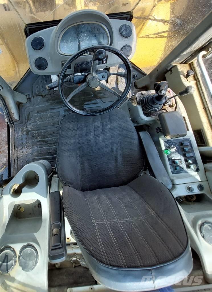 Hyundai HL 770-7 A Iekrāvēji uz riteņiem
